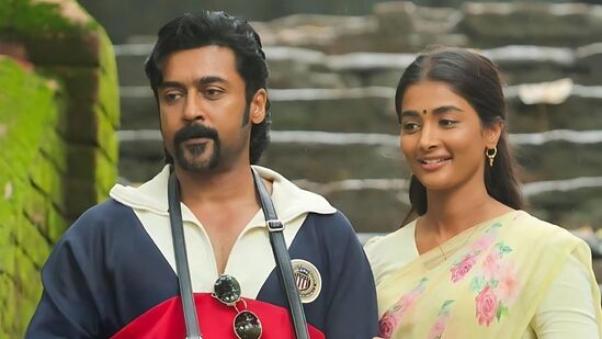 ஃப்ளாப் படங்கனின் நாயகியா? காதல், வலி, நம்பிக்கை.. கண் வழியே கடத்திய கனிமா பூஜா ஹெக்டே!