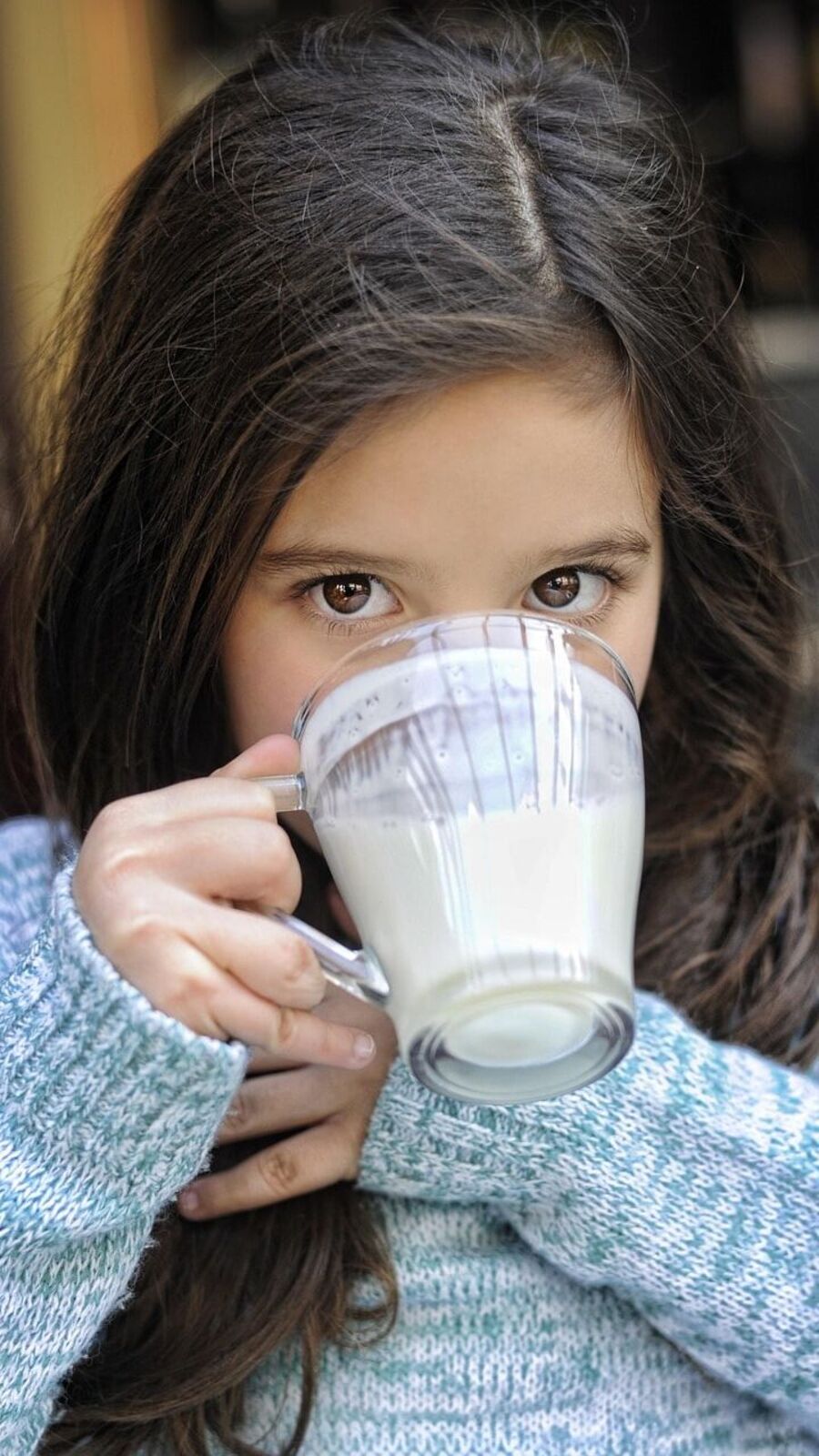 இரவில் பால் குடித்தால் என்ன நடக்கும் தெரியுமா?