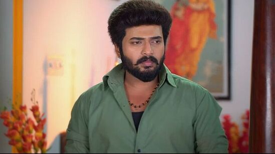 கார்த்திகை தீபம் சீரியல் மே 07 எபிசோட்:
சிறையில் அடைக்கப்படும் ராஜராஜன்... பூஜையில் காத்திருந்த அதிர்ச்சி! கார்த்திகை தீபம் சீரியல் மே 07 எபிசோட்:
சிறையில் அடைக்கப்படும் ராஜராஜன்... பூஜையில் காத்திருந்த அதிர்ச்சி!