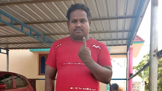 'நீ என்ன அவ்ளோ பெரிய ஆளா.. என்ன பத்தி தெரிஞ்சிட்டு கேள்வி கேழு'- கொந்தளித்த வாட்டர்மெலன் திவாகர் 'நீ என்ன அவ்ளோ பெரிய ஆளா.. என்ன பத்தி தெரிஞ்சிட்டு கேள்வி கேழு'- கொந்தளித்த வாட்டர்மெலன் திவாகர்