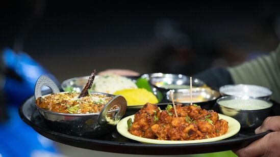 ரெஸ்டாரண்ட் ஸ்டைலில் மீல் மேக்கர் மஞ்சூரியன் செய்யத் தெரியுமா? இன்னைக்கே தெரிஞ்சுக்கலாம்! ரெஸ்டாரண்ட் ஸ்டைலில் மீல் மேக்கர் மஞ்சூரியன் செய்யத் தெரியுமா? இன்னைக்கே தெரிஞ்சுக்கலாம்!