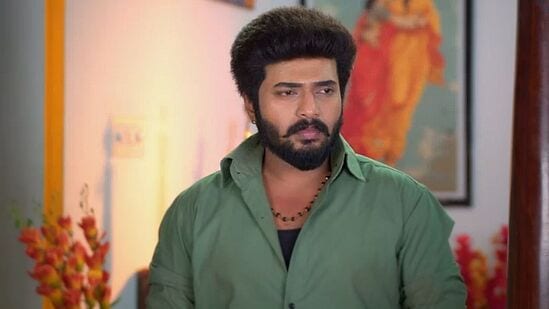 கார்த்திகை தீபம் சீரியல் மே 8 எபிசோட்: பவரை காட்டிய கார்த்தி.. சிவனாண்டிக்கு வந்த வார்னிங் கார்த்திகை தீபம் சீரியல் மே 8 எபிசோட்: பவரை காட்டிய கார்த்தி.. சிவனாண்டிக்கு வந்த வார்னிங்