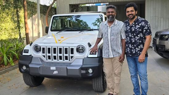 ‘தம்பியின் கனவை மூத்த அண்ணன் நிறைவேற்றி விட்டார்..’ - மெய்யழகன் இயக்குநருக்கு தார் கார் கொடுத்த சூர்யா! ‘தம்பியின் கனவை மூத்த அண்ணன் நிறைவேற்றி விட்டார்..’ - மெய்யழகன் இயக்குநருக்கு தார் கார் கொடுத்த சூர்யா!