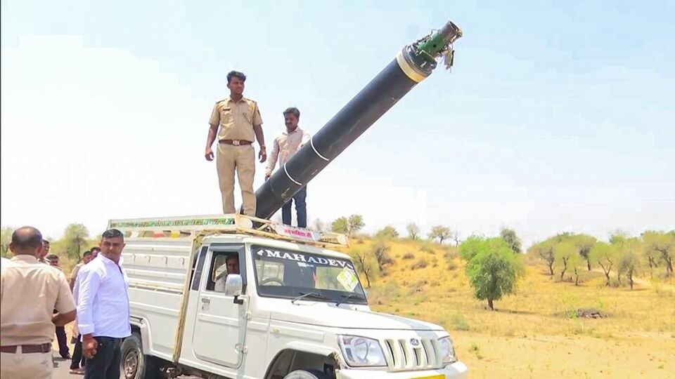 பாகிஸ்தான் விமானப்படை பயன்படுத்தும் சீனாவில் தயாரிக்கப்பட்ட பிஎல்-15 ஏவுகணை.. 5 உண்மைகள் இதோ