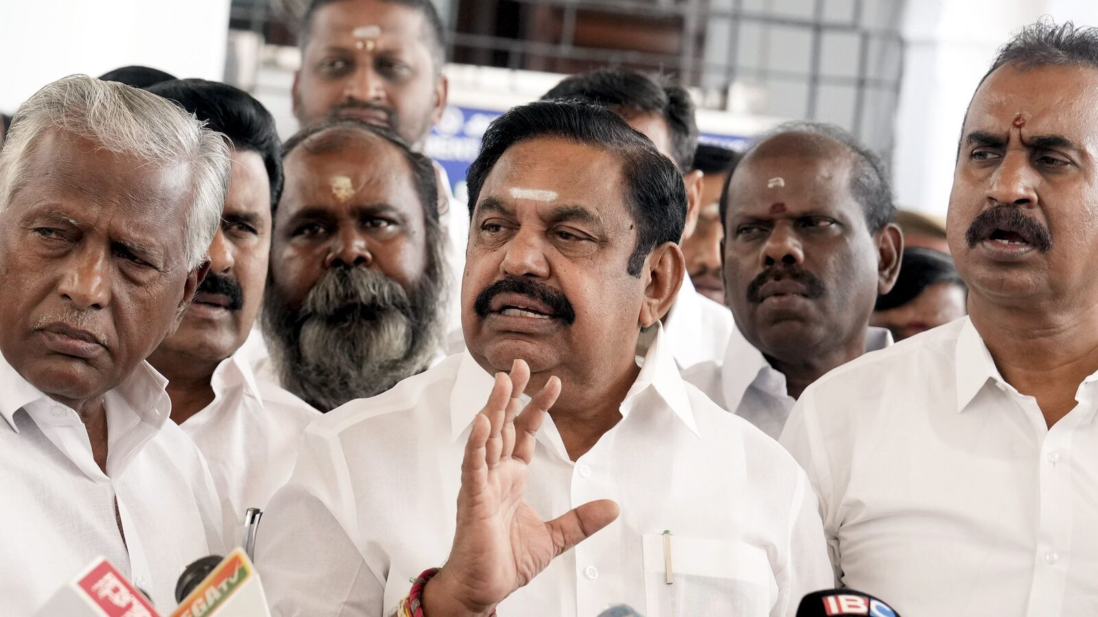 “பொள்ளாச்சி வழக்கில் சிபிஐ விசாரணைக்கு உத்தரவிட்ட அதிமுகவே நீதி கிடைக்க காரணம்” அதிமுக எக்ஸ் தள பதிவு!