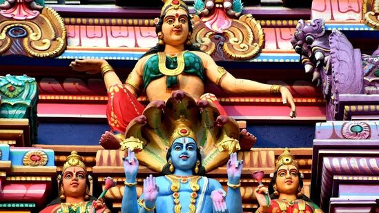 பொறுப்பு துறப்பு : இந்த தகவல் நம்பிக்கைகள், வேதங்கள் மற்றும் பல்வேறு ஊடகங்களை மட்டுமே அடிப்படையாகக் கொண்டது. தகவல் நோக்கங்களுக்கு மட்டுமே. எந்தவொரு தகவலையும் ஏற்றுக்கொள்வதற்கு முன் நிபுணர்களை அணுகவும்.