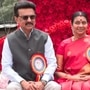 உதகையில் 127-வது மலர்க் கண்காட்சி.. மனைவியுடன் ராஜசிம்ம சொப்பனத்தில் அமர்ந்த முதல்வர் மு.க.ஸ்டாலின்!
