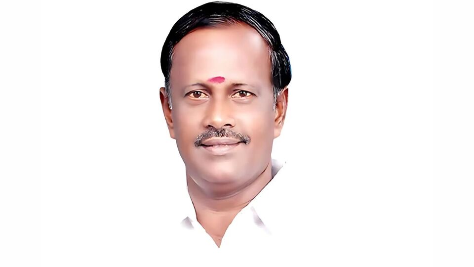 ’என் வீட்டில் இருந்து எந்த பொருளும் பறிமுதல் செய்யப்படவில்லை’ சேவூர் ராமச்சந்திரன் பேட்டி!