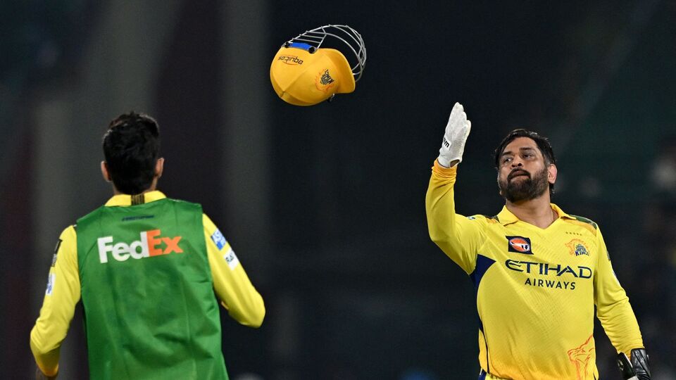 ஐபிஎல் கிரிக்கெட்டில் சென்னை சூப்பர் கிங்ஸ் அணி செய்த மோசமான சாதனை.. 10 மேட்ச்களில் தோல்வி