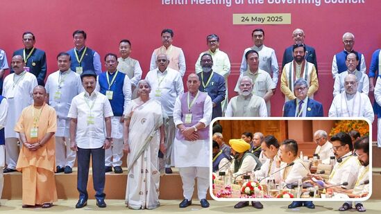 நிதி ஆயோக் கூட்டம்: 'வரியில் 50% தமிழகத்திற்கு தர வேண்டும்' முதலமைச்சர் மு.க.ஸ்டாலின் பேச்சு! நிதி ஆயோக் கூட்டம்: 'வரியில் 50% தமிழகத்திற்கு தர வேண்டும்' முதலமைச்சர் மு.க.ஸ்டாலின் பேச்சு!