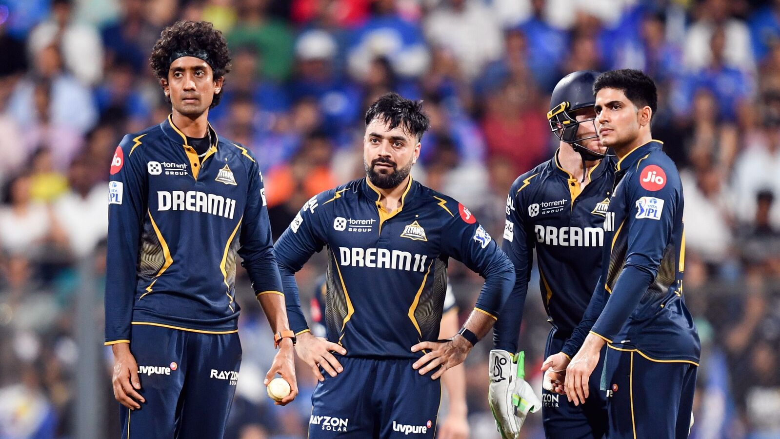 ஐபிஎல் 2025: ஒரே சீசனில் அதிக சிக்ஸர்கள்.. டி20 ஸ்பெஷலிஸ்ட் ரஷித் கான் மோசமான சாதனை.. டாப் 5 லிஸ்ட்ட பாருங்க