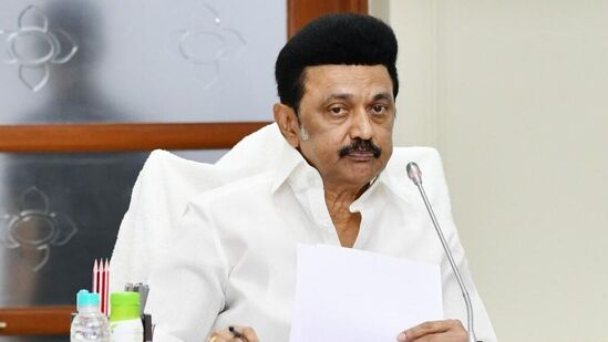 இரண்டு சிறுவர்களை காப்பாற்றி நீரில் மூழ்கி உயிரிழந்த பீட்டர்.. நிதியுதவி அறிவித்த முதலமைச்சர்!