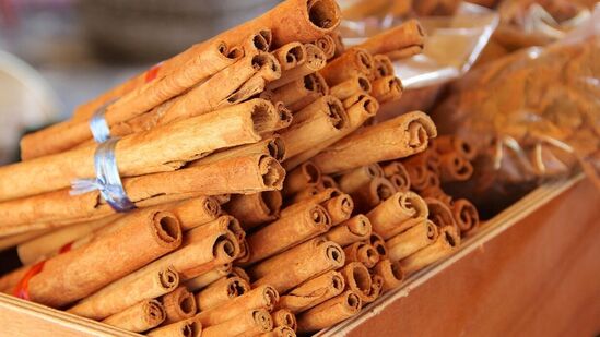 பொறுப்பு துறப்பு : இங்கு பகிரப்பட்டுள்ள தகவல்கள் அனைத்தும் முற்றிலும் உண்மை என்றும், இதனால் தீர்வு நிச்சயம் என்றும் கூற முடியாது. ஆனாலும், அனுபவங்களின் அடிப்படையில் தேர்ந்தெடுத்த ஆய்ந்தறிந்தே வழங்கப்படுகிறது. இவையனைத்தும் தீர்வு என்று நாங்கள் ஒருபோதும் கூறமாட்டோம். எனவே, நாள்பட்ட அல்லது தீவிரமான பிரச்னைகளுக்கு மருத்துவரை அணுகுவதுதான் சிறந்த வழி. எனவே தேவையான பிரச்சினைகளுக்கு மருத்துவரை அணுகி பலன்பெறுவதே சிறந்தது. இவையெல்லாம் முதலுதவி போல் உதவக்கூடும்.