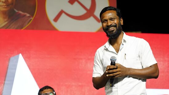 மனுஷி பட விவகாரம்: கோர்ட்டுக்கு போன வெற்றிமாறன்.. சென்சார் போர்டுக்கு குட்டு வைத்த உத்தரவு.. மனுஷி பட விவகாரம்: கோர்ட்டுக்கு போன வெற்றிமாறன்.. சென்சார் போர்டுக்கு குட்டு வைத்த உத்தரவு..