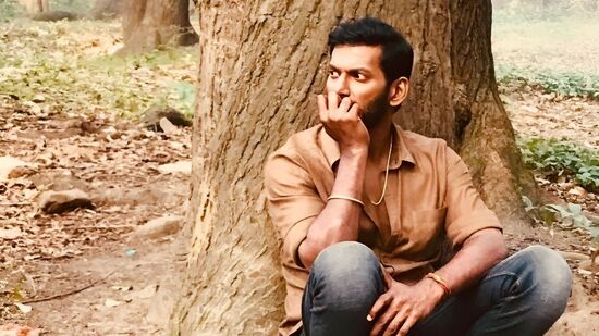 நடிகர் விஷாலை சுற்றி அடிக்கும் வழக்குகள்.. லைகா, நடிகர் சங்கம் என அடுத்தடுத்து வந்த சிக்கல்.. நடிகர் விஷாலை சுற்றி அடிக்கும் வழக்குகள்.. லைகா, நடிகர் சங்கம் என அடுத்தடுத்து வந்த சிக்கல்..