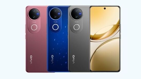 Vivo V50- இந்த ஸ்மார்ட்போனின் விலை ரூ. 34,999. இதில் Qualcomm Snapdragon 7 Gen 3 செயலி உள்ளது. இது 6.77 AMOLED டிஸ்ப்ளே கொண்டுள்ளது. இந்த ஸ்மார்ட்போனில் 6000mAh பேட்டரி உள்ளது மற்றும் 50MP+50MP பின்புற மற்றும் 50MP முன் கேமரா அமைப்பு உள்ளது.