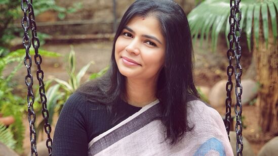 'வைரமுத்து பெயரை குறிப்பட்டது நான் மட்டுமல்ல.. அனைவருக்காகவும் பிராத்திகிறேன்..' பஞ்சாயத்தை கிளப்பிய சின்மயி 'வைரமுத்து பெயரை குறிப்பட்டது நான் மட்டுமல்ல.. அனைவருக்காகவும் பிராத்திகிறேன்..' பஞ்சாயத்தை கிளப்பிய சின்மயி