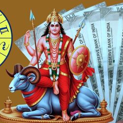 <p>ஜூன் மாதத்தில் ஏற்படும் கிரக சஞ்சாரத்தின் படி, இந்த மாதம் செவ்வாய் நக்சத்திர மாற்றத்துடன் முடிவடையும். திரிகா பஞ்சாங்கத்தின் படி, கிரகங்களின் அதிபதியான செவ்வாய் தற்போது மகம் நட்சத்திரத்தில் இருக்கிறார். அதே நேரத்தில், ஜூன் 30 திங்கள் கிழமை இரவு 8:33 மணிக்கு, செவ்வாய் பூரட்டாதி நட்சத்திரத்தில் நுழைவார். ஜூன் 30 அன்று, செவ்வாய்யின் இந்த மாற்றம் அனைத்து ராசிகளையும் பாதிக்கும். இது நன்மை மற்றும் தீமை என இரண்டையும் ஏற்படுத்தும்</p>