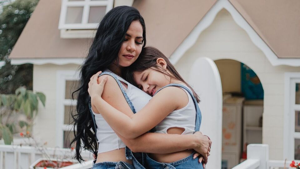 மகிழ்ச்சி ஹார்மோன்கள் : சந்தோஷம், சந்தோஷம் வாழ்க்கையில் பாதி பலம்’ உடலில் மகிழ்ச்சி ஹார்மோன்களை சுரக்க வைக்கணுமா?