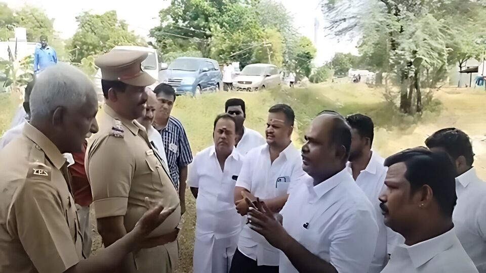 வி. சத்திரப்பட்டி காவல் நிலைய தாக்குதல்! பார்வையிட சென்ற ஆர்.பி.உதயகுமார் கைது!