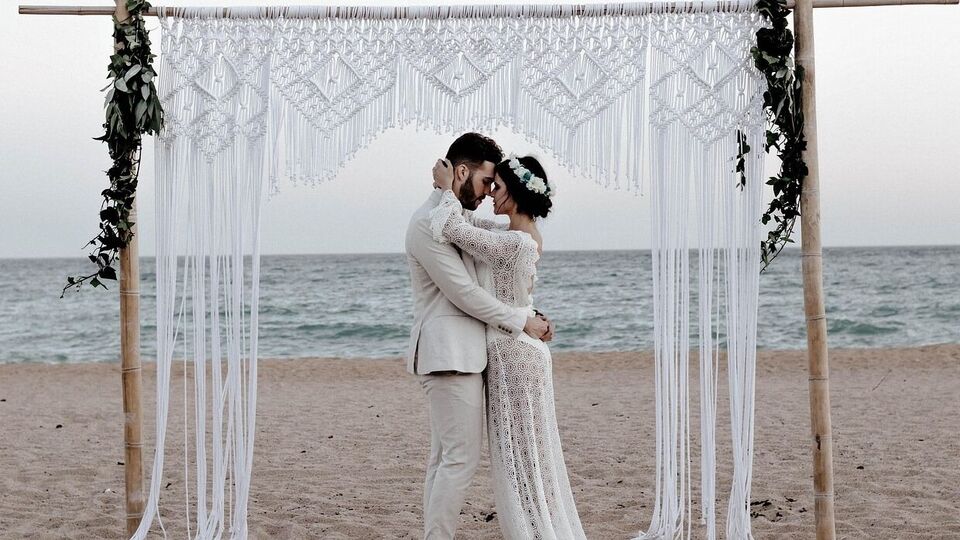 உறவுகள் : ஒரு உறவில் இருப்பதன் கடினமான பகுதி எது என்று தெரிந்துகொண்டு அதை எவ்வாறு கடப்பது என்று பாருங்கள்!