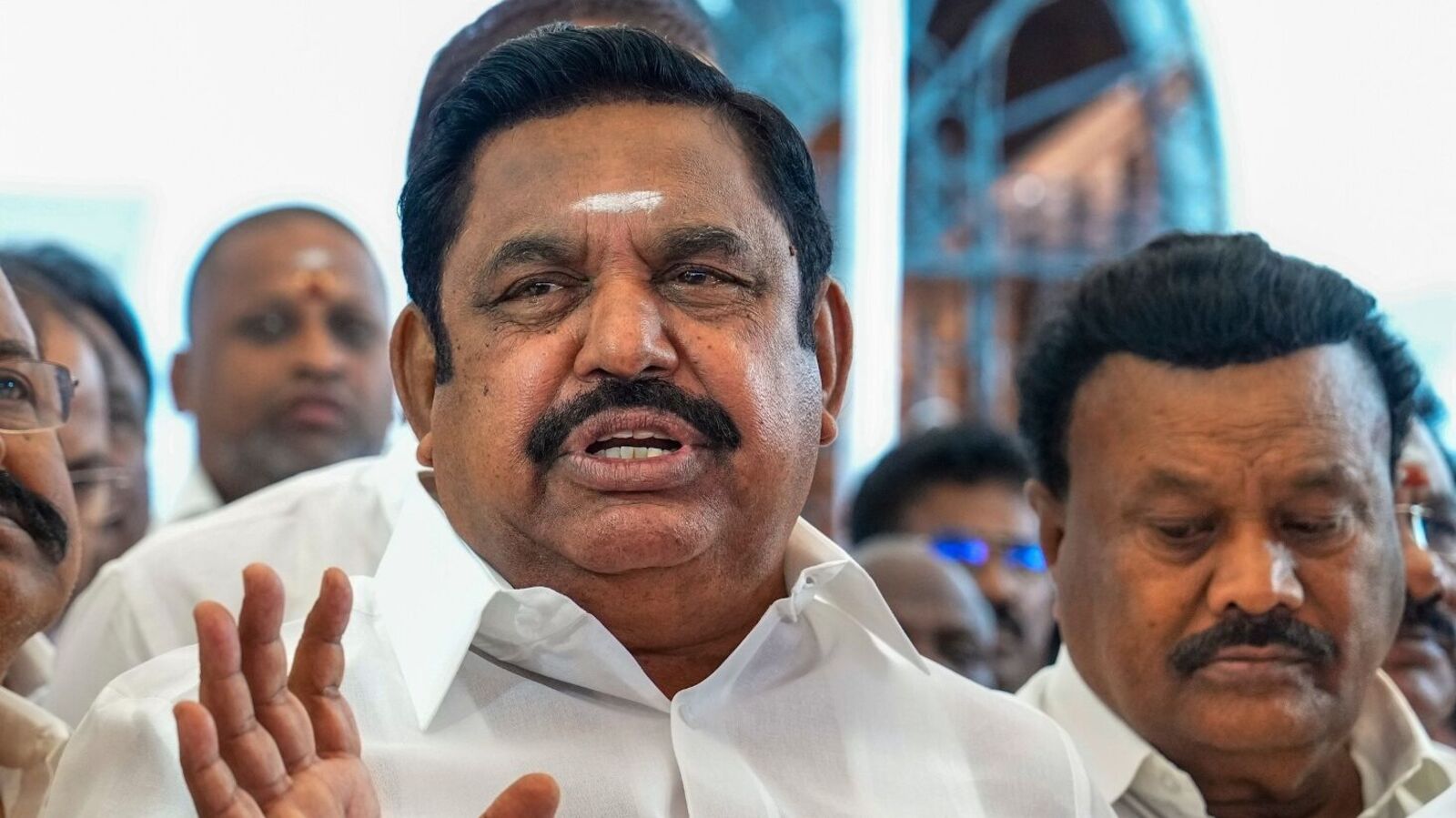 யார் அரைவேக்காடு? வாய்க்கு வந்த ரீல்களை அளந்து விடுகிறார் முதல்வர் மு.க.ஸ்டாலின்.. இபிஎஸ் கடும் சாடல்!