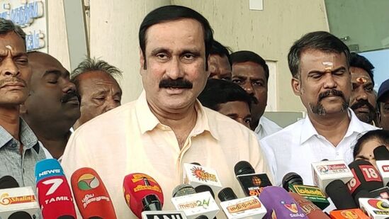 அரசு மருத்துவமனைகளில் தூய்மைப் பணியாளர்களே மருத்துவம் அளிக்கும் அவலம்.. அன்புமணி ராமதாஸ் வேதனை! அரசு மருத்துவமனைகளில் தூய்மைப் பணியாளர்களே மருத்துவம் அளிக்கும் அவலம்.. அன்புமணி ராமதாஸ் வேதனை!