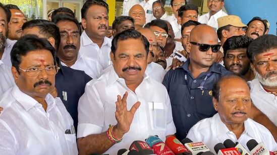 தமிழ்நாட்டில் துப்பாக்கி கலாசாரத்தை அடியோடு ஒழிக்க வேண்டும் - எடப்பாடி பழனிசாமி தமிழ்நாட்டில் துப்பாக்கி கலாசாரத்தை அடியோடு ஒழிக்க வேண்டும் - எடப்பாடி பழனிசாமி
