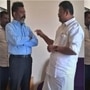 திருமாவளவனை திடீரென சந்தித்து  பேசிய வைகைச்செல்வன்.. அதிமுக கூட்டணியில் விசிக?.. நடந்தது என்ன?