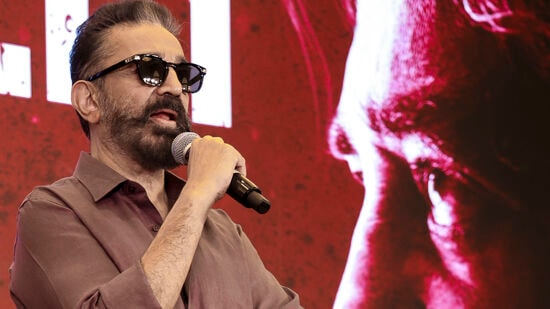 ‘கமல் மன்னிப்புக் கேட்கணுமா.. இதுவா உங்க வேலை…’ - கர்நாடக உயர்நீதிமன்றத்திற்கு உச்சநீதிமன்றம் சரமாரி கேள்வி! ‘கமல் மன்னிப்புக் கேட்கணுமா.. இதுவா உங்க வேலை…’ - கர்நாடக உயர்நீதிமன்றத்திற்கு உச்சநீதிமன்றம் சரமாரி கேள்வி!