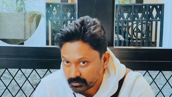 கார் முதல் வங்கிகணக்கு வரை..அதிரடி சோதனை நடத்தும் போலீசார்.. - நடிகர் கிருஷ்ணாவின் நிலை என்ன? கார் முதல் வங்கிகணக்கு வரை..அதிரடி சோதனை நடத்தும் போலீசார்.. - நடிகர் கிருஷ்ணாவின் நிலை என்ன?