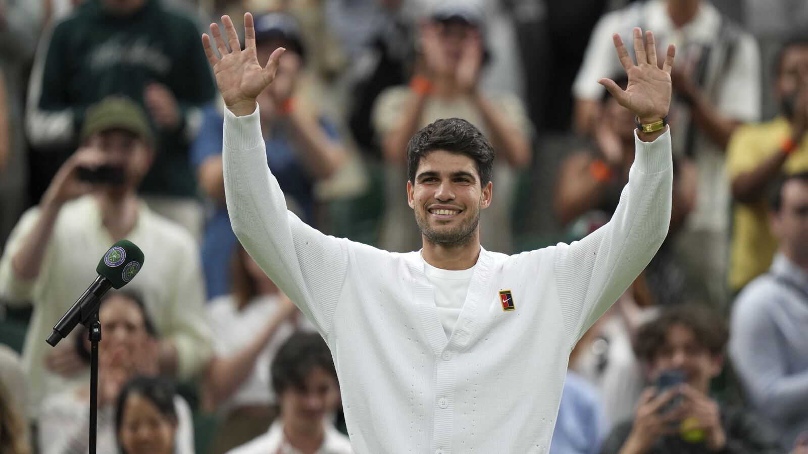 விம்பிள்டன் டென்னிஸ் தொடரின் காலிறுதிக்கு முன்னேறினார் கார்லோஸ் அல்கராஸ்