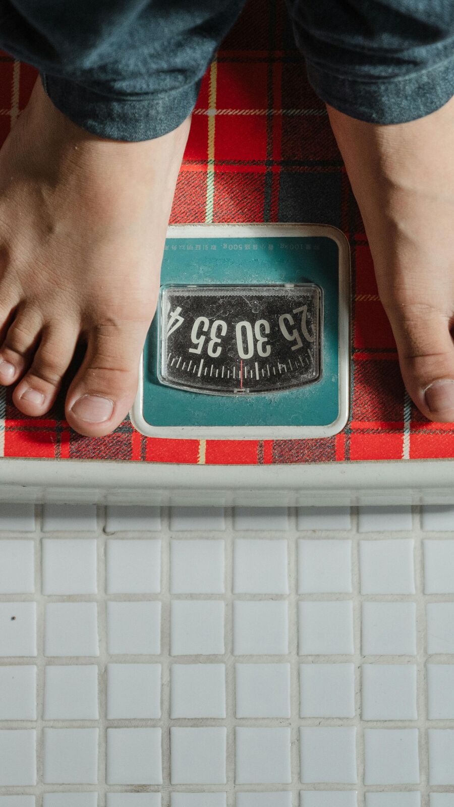 உடல் எடையை குறைக்க முயற்சிக்கும்போது நீங்கள் செய்யும் பொதுவான தவறுகள்