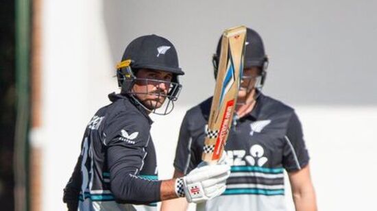 New Zealand vs South Africa: முத்தரப்பு கிரிக்கெட்.. தென்னாப்பிரிக்காவை வீழ்த்தி நியூசிலாந்து அணி வெற்றி New Zealand vs South Africa: முத்தரப்பு கிரிக்கெட்.. தென்னாப்பிரிக்காவை வீழ்த்தி நியூசிலாந்து அணி வெற்றி