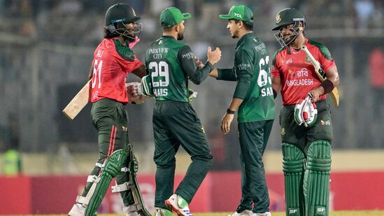 Pakistan Vs Bangladesh: முதல் டி20 போட்டி 'ஏற்றுக்கொள்ள முடியாத ஆடுகளம்'- பாகிஸ்தான் கோச் குற்றச்சாட்டு