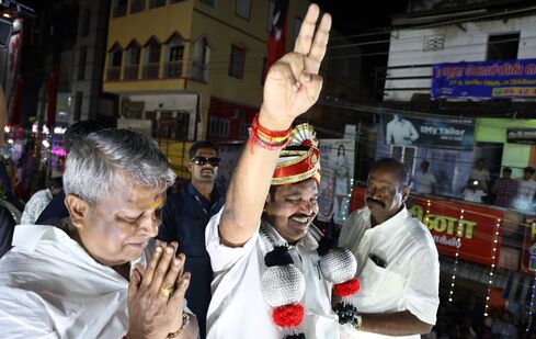 ‘கிட்னி திருடும் திமுகவினர்.. உடல் பாகத்தை பார்ட் பார்ட்டா எடுக்குறாங்க’ இபிஎஸ் தாக்கு!