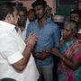 தமிழகத்தில் சட்டம் ஒழுங்கு கெட்டுப்போயுள்ளது.. திருப்புவனம் அஜித்குமார் குடும்பத்துக்கு இபிஎஸ் ஆறுதலுடன் நிதியுதவி தமிழகத்தில் சட்டம் ஒழுங்கு கெட்டுப்போயுள்ளது.. திருப்புவனம் அஜித்குமார் குடும்பத்துக்கு இபிஎஸ் ஆறுதலுடன் நிதியுதவி