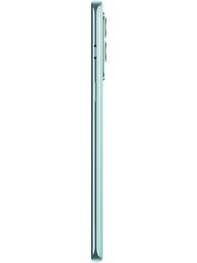 https://images.hindustantimes.com/tech/htmobile4/P35795/heroimage/143240-v5-oneplus-nord-2-mobile-phone-large-1.jpg_OnePlusNord2_3