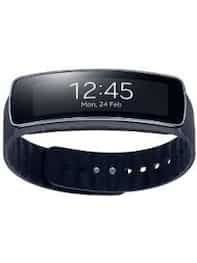 https://images.hindustantimes.com/tech/htmobile4/P67572/heroimage/samsung-galaxy-gear-fit-67572-large-1.jpg_SamsungGearFit_1