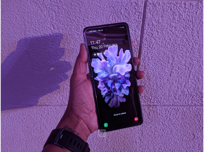 There are two cameras on the rear - a 12MP wide and 12MP ultra wide and a 10MP camera for selfies. There are two cameras on the rear - a 12MP wide and 12MP ultra wide and a 10MP camera for selfies.