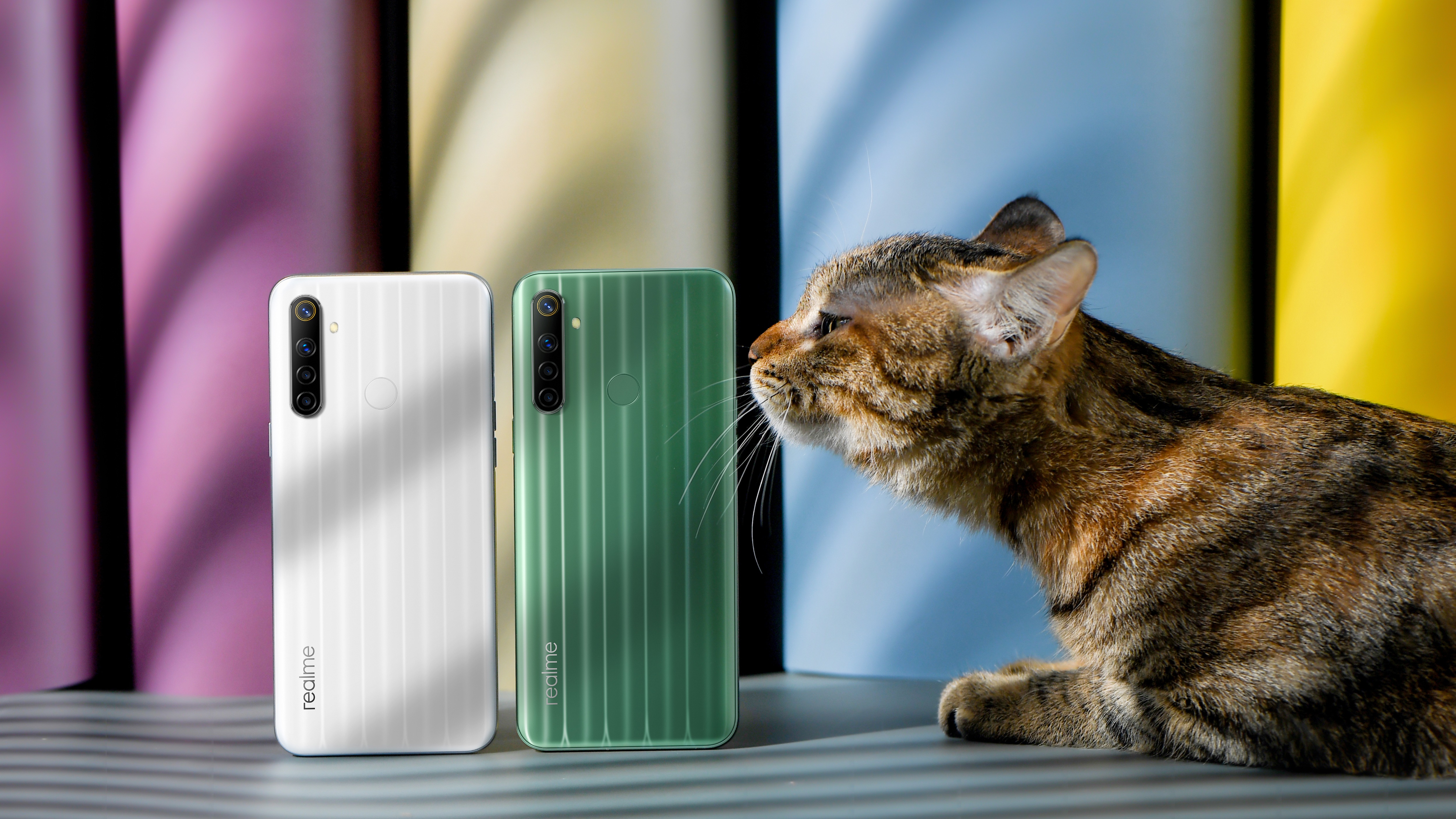 The Realme Narzo 10 comes with a 5,000mAh battery with support for 18W quick charge. It will be available in White and Green colour variants. The Realme Narzo 10 comes with a 5,000mAh battery with support for 18W quick charge. It will be available in White and Green colour variants.