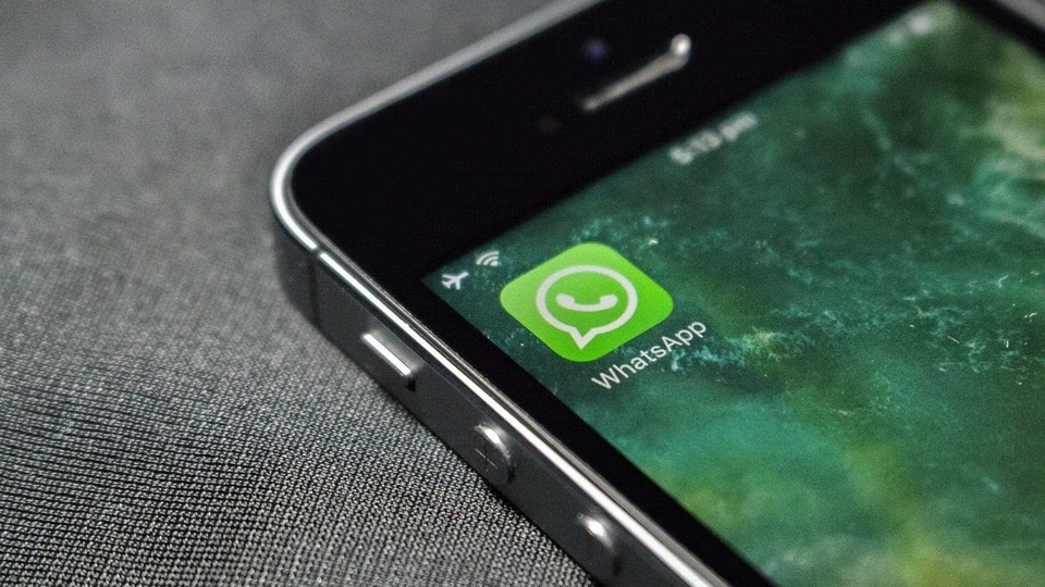 Messenger Rooms is coming to WhatsApp very soon