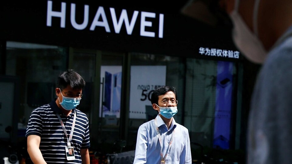 The Trump administration announced new measures to try to block global chip supplies to Huawei Technologies last week.