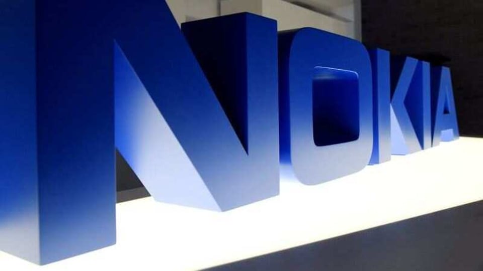 This solution will not only provide subscribers with unrivaled mobile broadband speeds, but also enable carriers to sell various latency-sensitive enterprise services, such as network slicing for mission-critical applications, Nokia said.