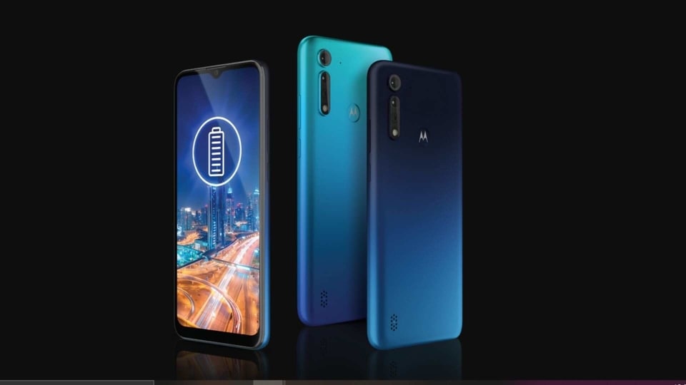 Motorola G8 Power Lite comes in two colour options of blue and black.