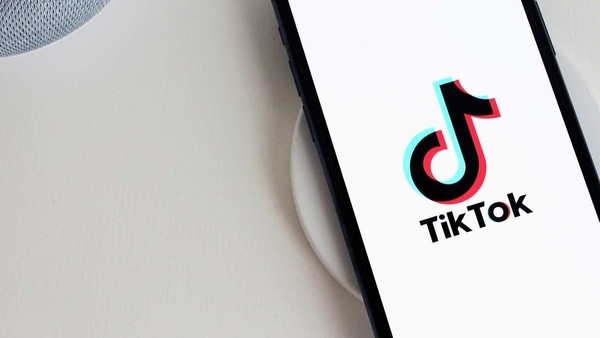 TikTok's rating decreased to 1 star following the flood of negative reviews by users in India.