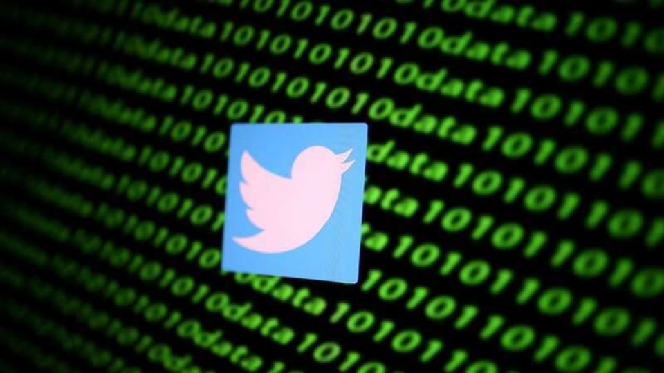 Twitter, Reddit and a group representing major internet firms backed two documentary film groups that have challenged the Trump Administration's 2019 rules requiring nearly all US visitors to disclose social media user information from the prior five years.