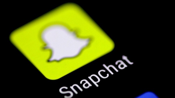 FILE PHOTO: The Snapchat messaging application is seen on a phone screen August 3, 2017.   REUTERS/Thomas White/File Photo