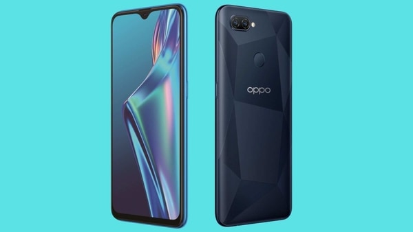 Oppo A12 comes in blue and black colour options.