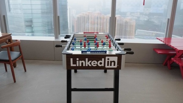 LinkedIn says that amid the current uncertain environment, recruiters, HR heads, marketers, and company heads have all been using the feature in diverse ways to solicit feedback across relevant subjects such as workplace preferences, shopping habits, and key company goals.